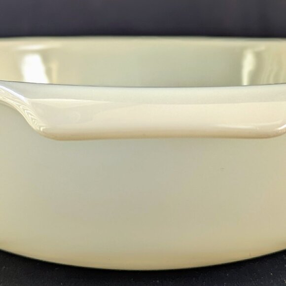 Vintage Anchor Hocking Fire King Natures Bounty Round Casserole Dish Fruit 1.5Qt - Picture 2 of 6